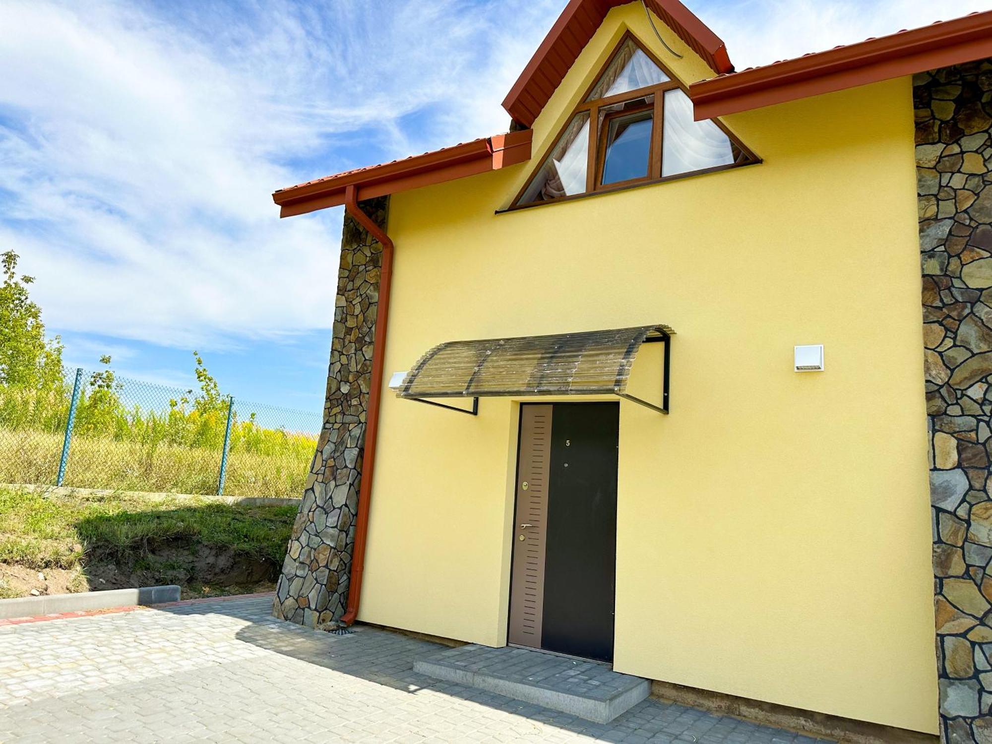 Na Pagorbi Lutsk Hotel Exterior photo